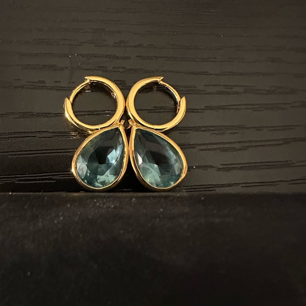 Melyn Elegant Gold and Blue Teardrop Earrings